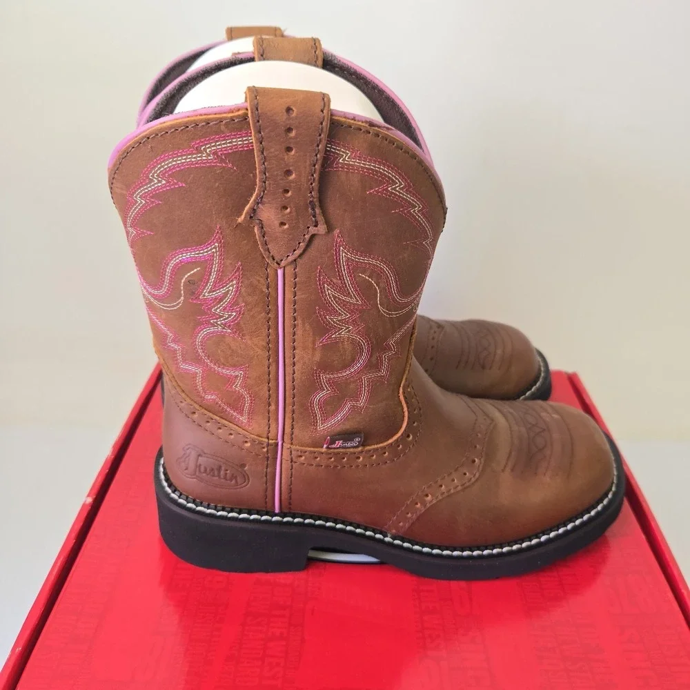 Justin Women's Gemma Round Toe Western Boots Aged Bark GY9903 Size 8.5 B
